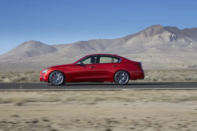 Infiniti Q50 седан — 7