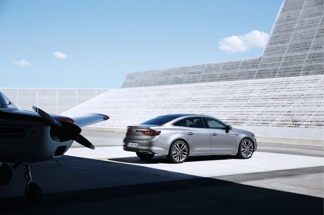 Renault Talisman седан — 14