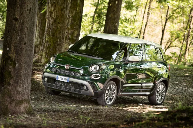 Fiat 500L Cross (Фиат 500 Л Кросс) микровэн — 2