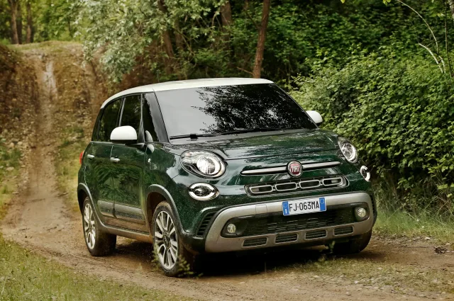 Fiat 500L Cross (Фиат 500 Л Кросс) микровэн — 7