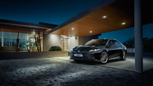 Toyota Camry 2017 седан — 5