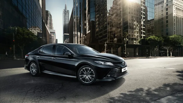 Toyota Camry 2017 седан — 6