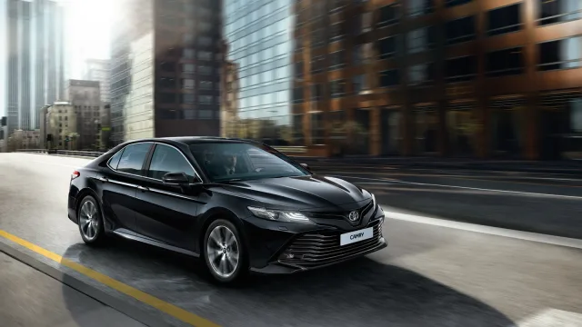 Toyota Camry 2017 седан — 8
