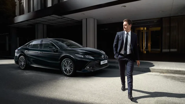 Toyota Camry 2017 седан — 9
