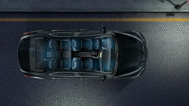 Toyota Camry 2017 седан — 11
