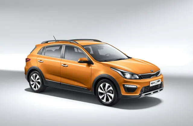 KIA Rio X-Line хетчбек — 4
