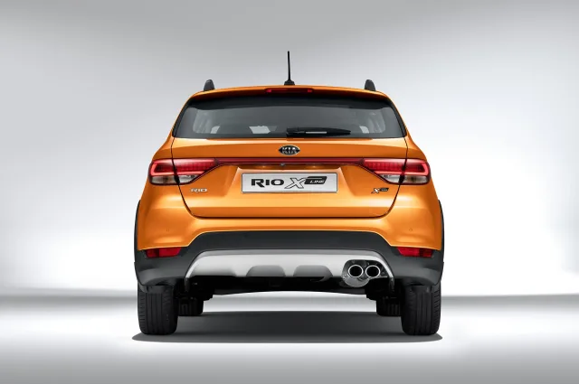 KIA Rio X-Line хетчбек — 6