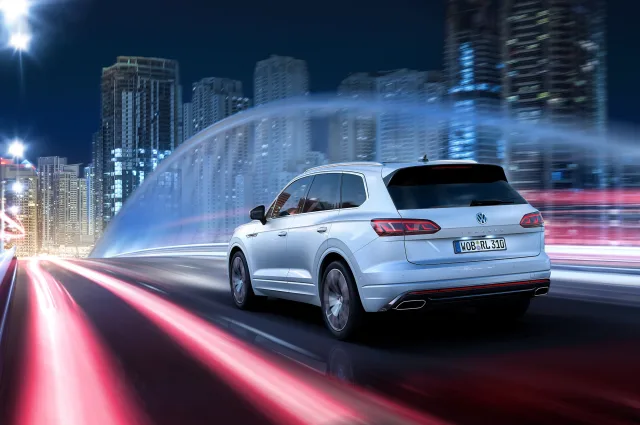 Volkswagen Touareg (Фольксваген Туарег) кроссовер — 21