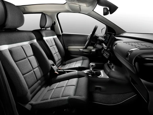 Citroen C4 Cactus hatchback — 16