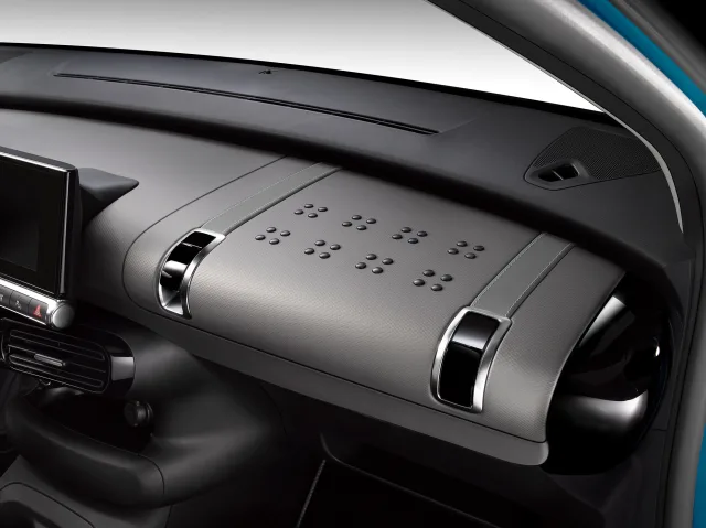 Citroen C4 Cactus hatchback — 19
