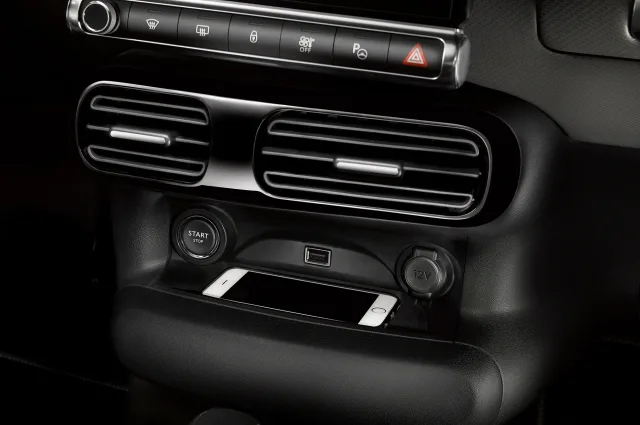 Citroen C4 Cactus hatchback — 25