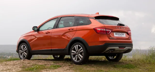Lada Vesta SW Cross (Лада Веста СВ Кросс) универсал — 11