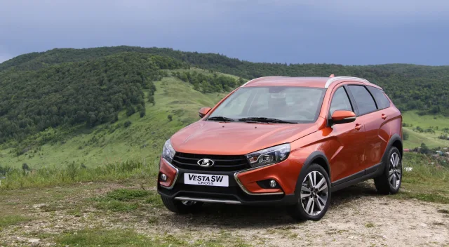 Lada Vesta SW Cross (Лада Веста СВ Кросс) универсал — 14