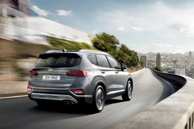 Hyundai Santa Fe 2018 crossover — 12