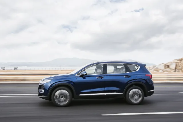 Hyundai Santa Fe 2018 crossover — 18