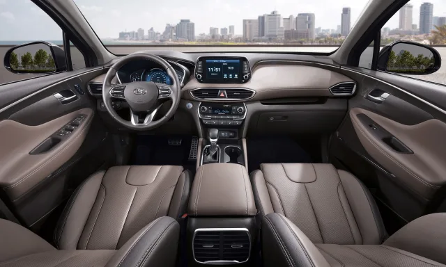 Hyundai Santa Fe 2018 crossover — 24