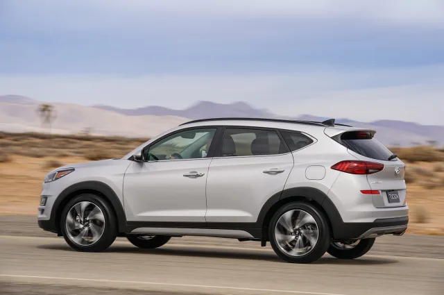 Hyundai Tucson 2018 кросовер — 11