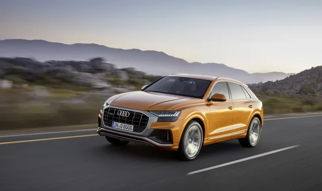 Audi Q8 кросовер — 2