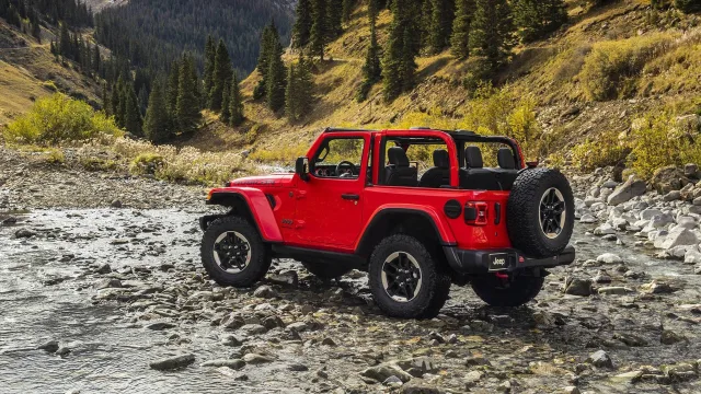 Jeep Wrangler 2.8D AT Sahara — 4