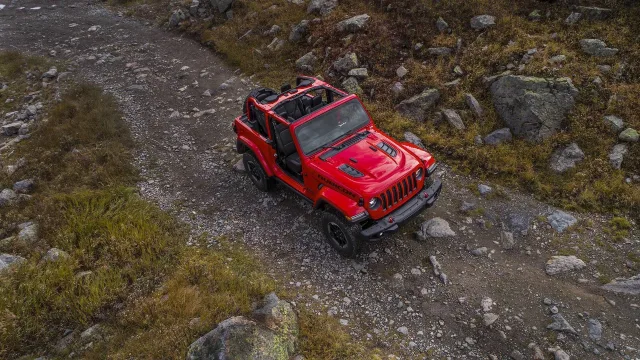 Jeep Wrangler 2.8D AT Sahara — 12
