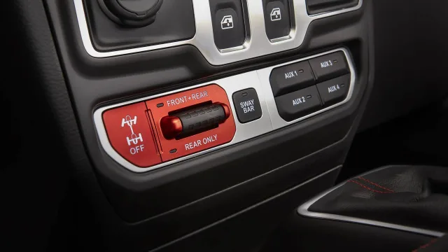 Jeep Wrangler 2.8D AT Sahara — 15