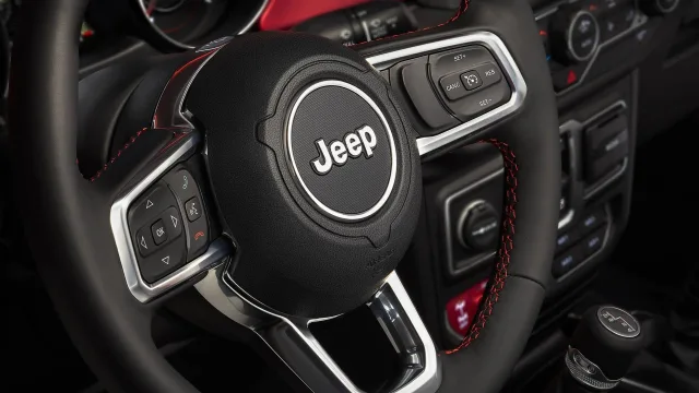 Jeep Wrangler 2.8D AT Sahara — 21