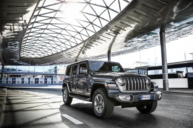 Jeep Wrangler Unlimited (Джип Вранглер Анлимитед) внедорожник — 11