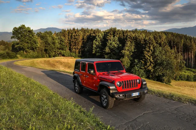 Jeep Wrangler Unlimited (Джип Вранглер Анлимитед) внедорожник — 18