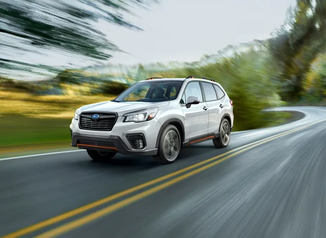 Subaru Forester кросовер — 2