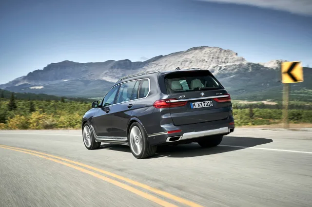 BMW X7 кросовер — 7
