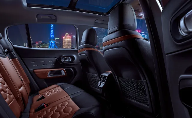 Citroen C5 Aircross crossover — 13