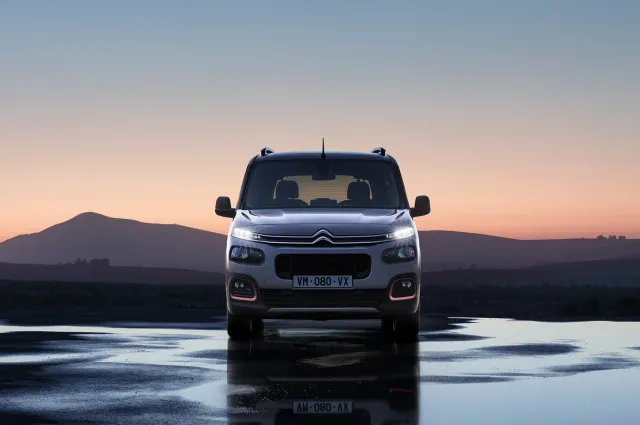 Citroen Berlingo мікроавтобус — 4
