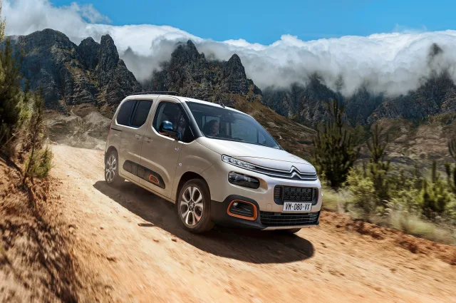 Citroen Berlingo мікроавтобус — 11