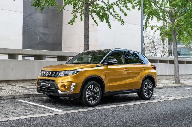 Suzuki Vitara crossover — 9