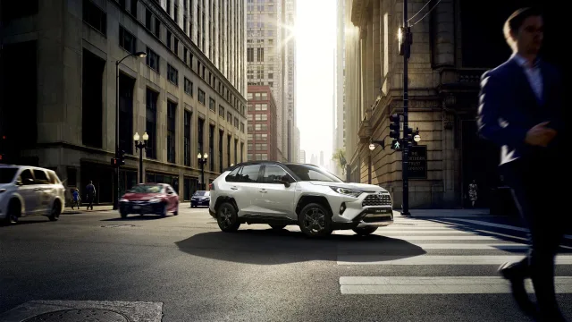 Toyota RAV4 crossover — 2