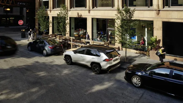 Toyota RAV4 crossover — 5