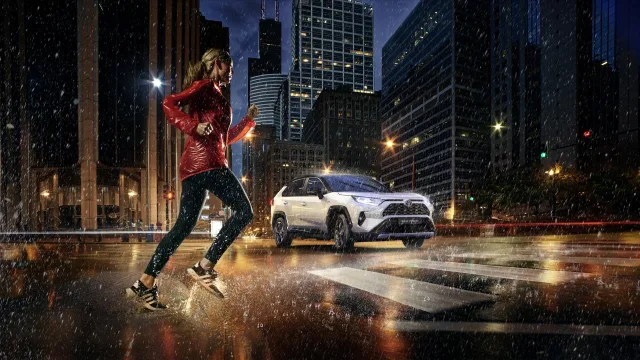 Toyota RAV4 crossover — 6