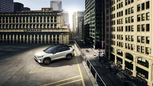 Toyota RAV4 crossover — 10