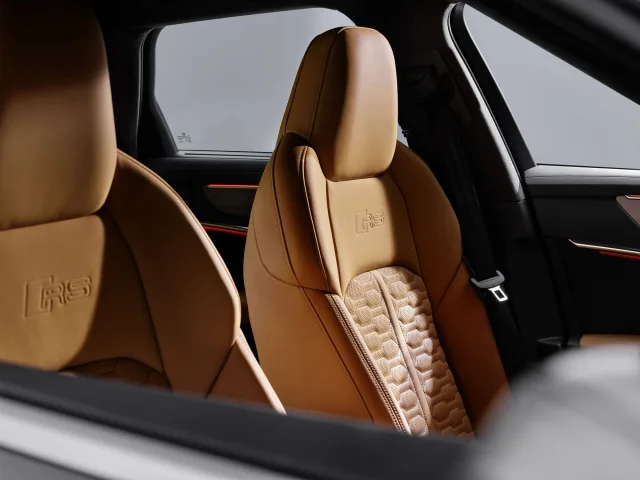 Audi RS6 Avant універсал — 14
