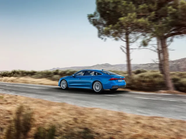 Audi A7 Sportback 2.0D AT quattro 40 TDI — 6