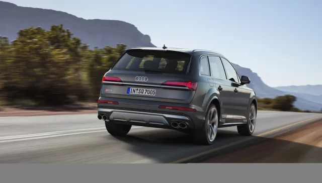 Audi SQ7 кросовер — 2