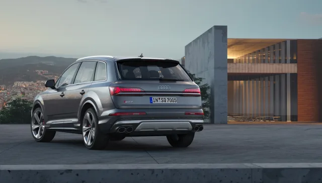 Audi SQ7 кросовер — 12