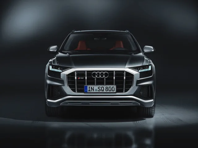 Audi SQ8 4.0D AT quattro — 5