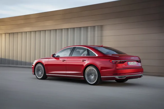 Audi A8 3.0T AT quattro 55 TFSI — 3