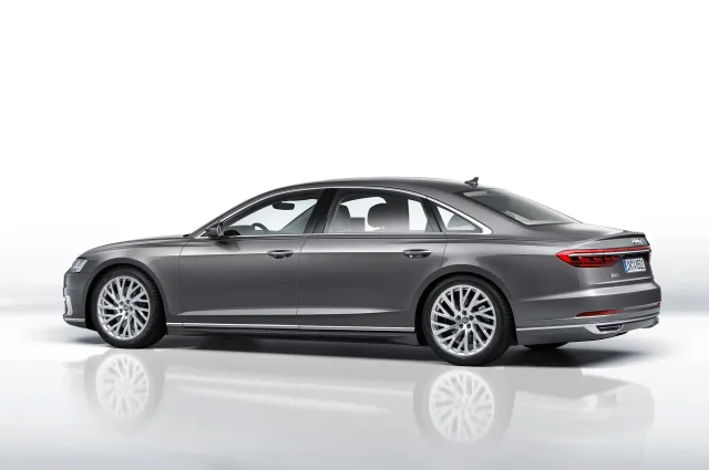 Audi A8 3.0T AT quattro 55 TFSI — 15