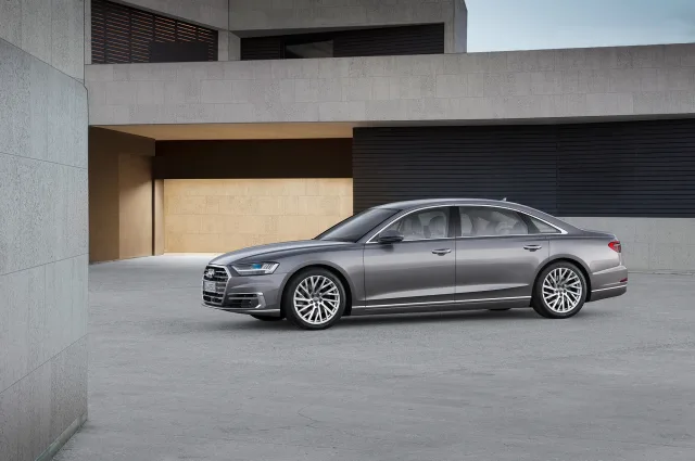 Audi A8 3.0T AT quattro 55 TFSI — 21