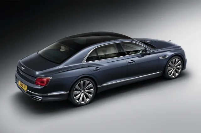 Bentley Flying Spur (Бентли Флаинг Спур) седан — 6