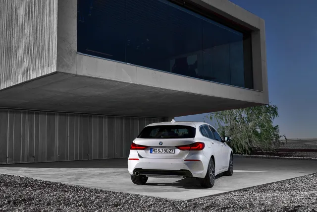 BMW 2.0D AT 120d — 25