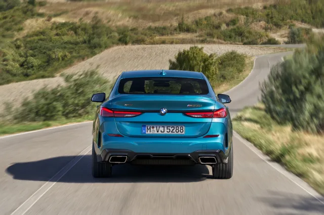 BMW 2.0D MT 218d Gran Coupe — 3