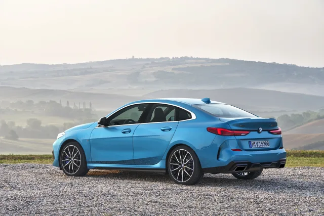 BMW 2.0D MT 218d Gran Coupe — 5